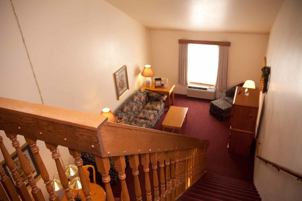 Отель Baymont By Wyndham Mequon Milwaukee Area Экстерьер фото