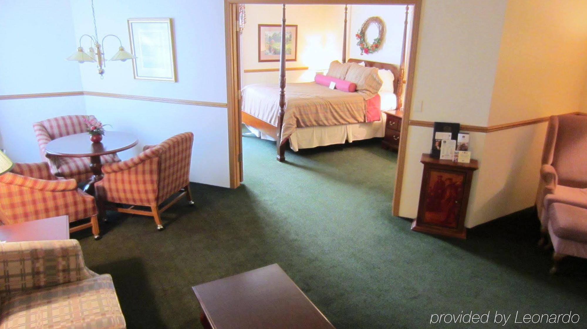 Отель Baymont By Wyndham Mequon Milwaukee Area Номер фото