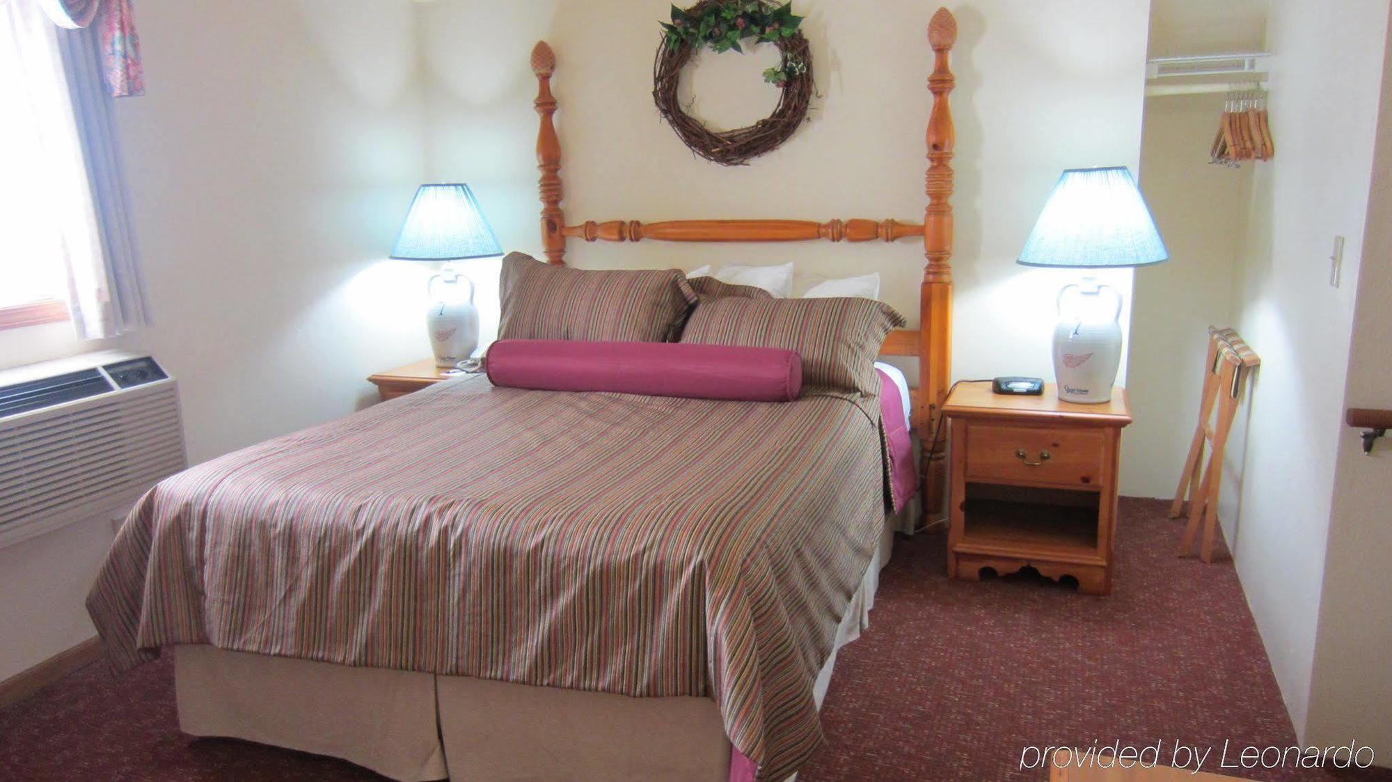 Отель Baymont By Wyndham Mequon Milwaukee Area Номер фото